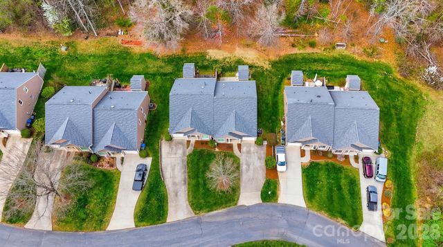 154 39th Avenue Court NW, Hickory, NC 28601