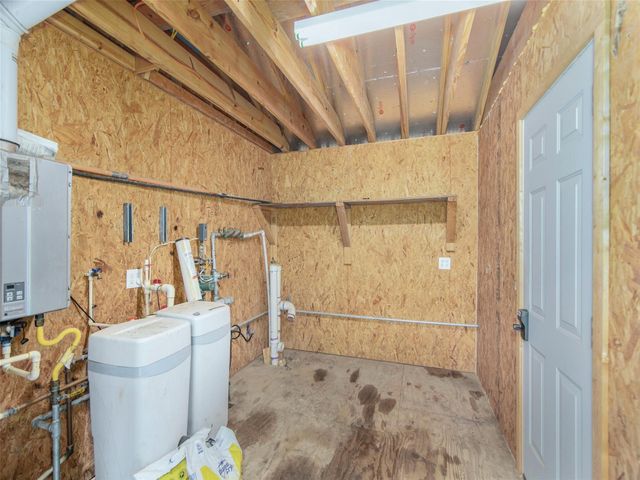 16867 Tierra Buena Drive, Plantersville, TX 77363