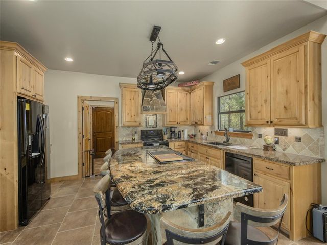 16867 Tierra Buena Drive, Plantersville, TX 77363
