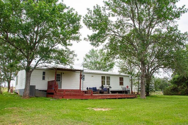 1766 Fm 2104, Paige, TX 78659