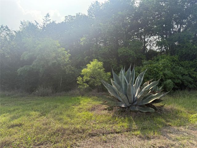 1766 Fm 2104, Paige, TX 78659