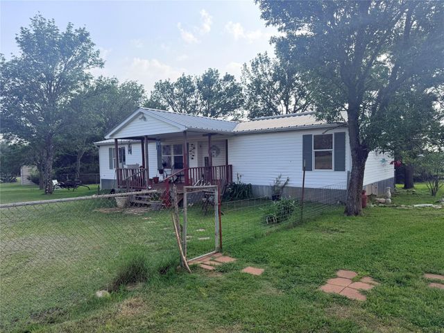 1766 Fm 2104, Paige, TX 78659