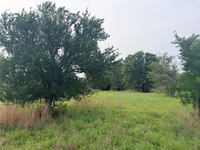1766 Fm 2104, Paige, TX 78659