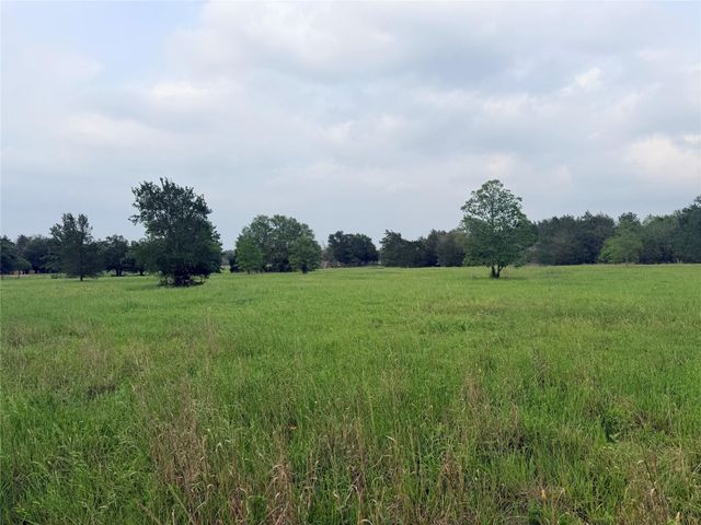 1766 Fm 2104, Paige, TX 78659