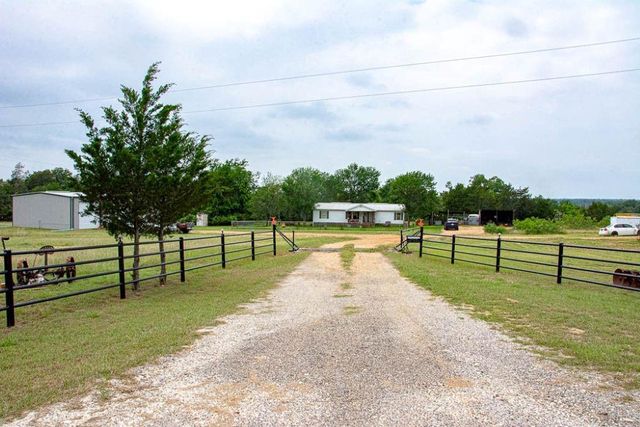 1766 Fm 2104, Paige, TX 78659
