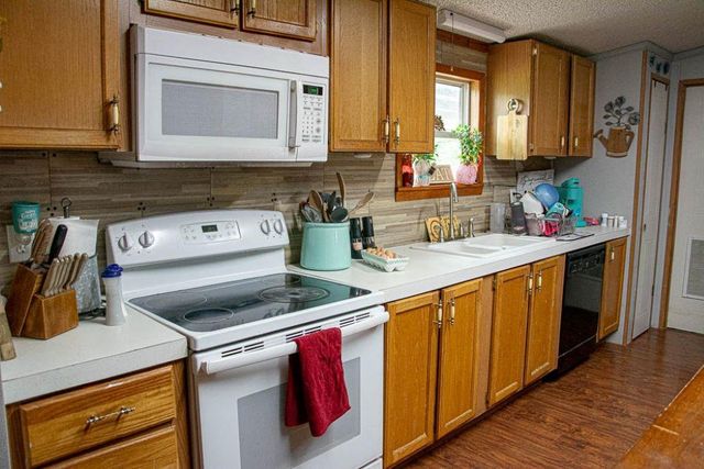 1766 Fm 2104, Paige, TX 78659