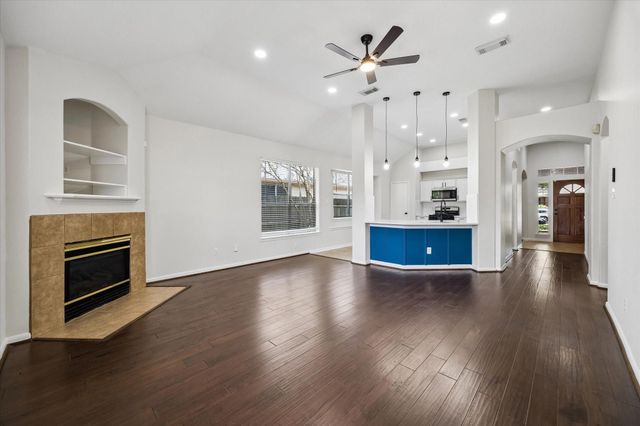 8742 Willancy Lane, Houston, TX 77095