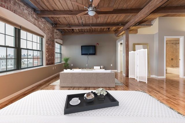 210 Broadway 404, Everett, MA 02149