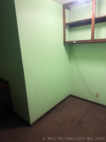 912 W Cedar Street, Stilwell, OK 74960