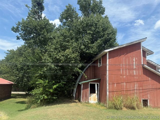 912 W Cedar Street, Stilwell, OK 74960