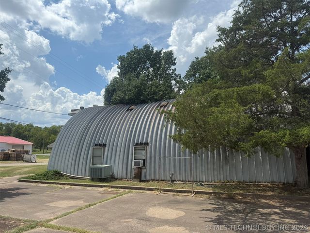 912 W Cedar Street, Stilwell, OK 74960