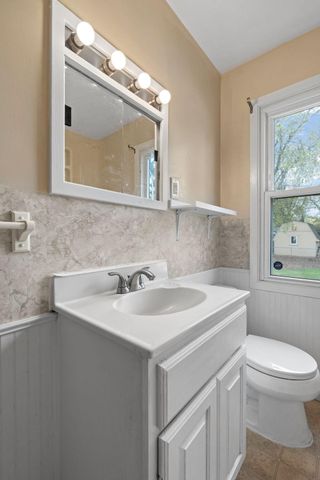 5237 Jersey Avenue N, Crystal, MN 55428