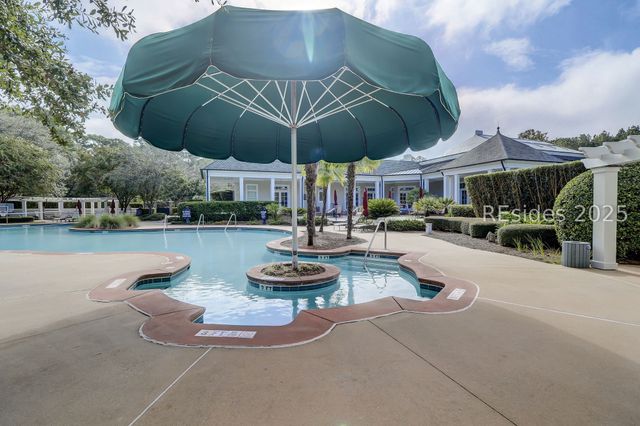 6 Oakland Pl, Bluffton, SC 29909