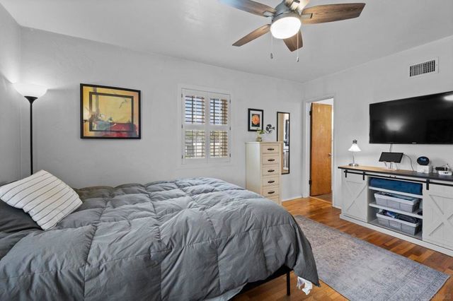 8129 Brock Ct, Lemon Grove, CA 91945