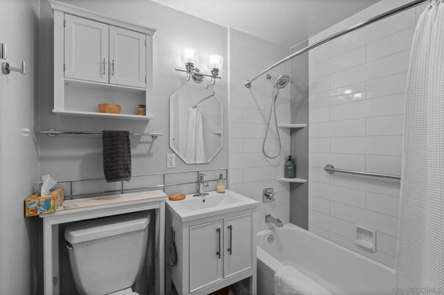 8129 Brock Ct, Lemon Grove, CA 91945