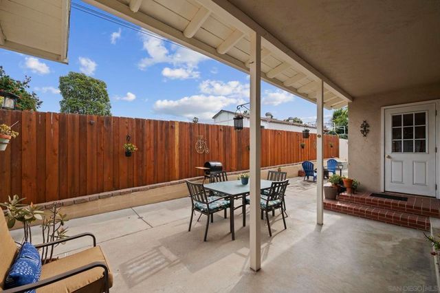 8129 Brock Ct, Lemon Grove, CA 91945