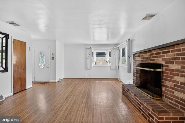311 LIMEKILN PIKE, Glenside, PA 19038