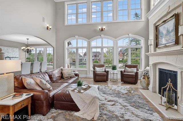 10709 Stoney Point Drive, South Lyon, MI 48178