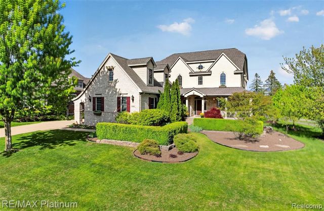 10709 Stoney Point Drive, South Lyon, MI 48178