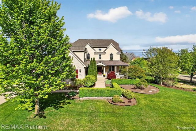 10709 Stoney Point Drive, South Lyon, MI 48178