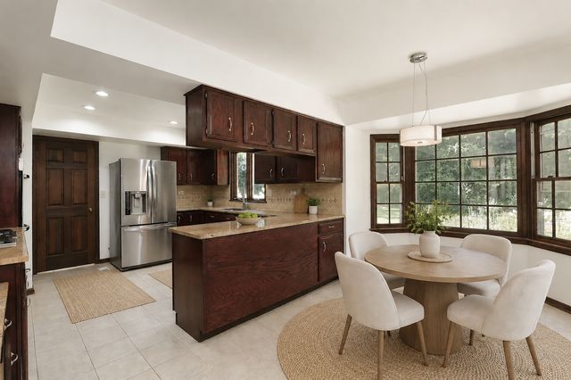 1650 Clendenin Lane, Riverwoods, IL 60015