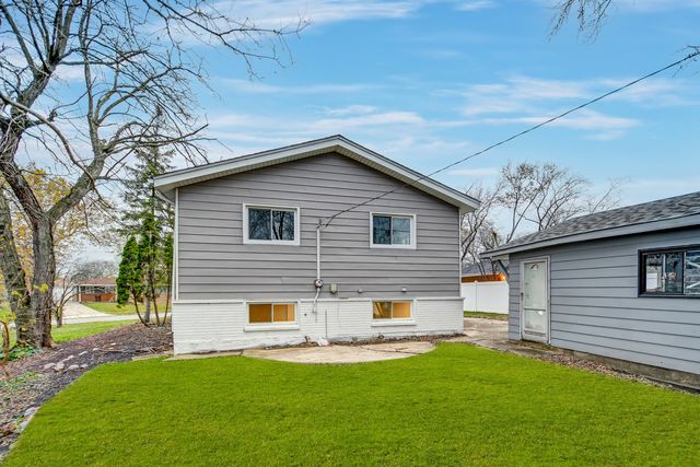 335 Farragut Street, Park Forest, IL 60466