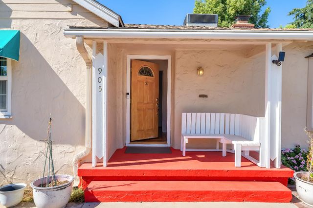 905 Roble Ave, Modesto, CA 95354