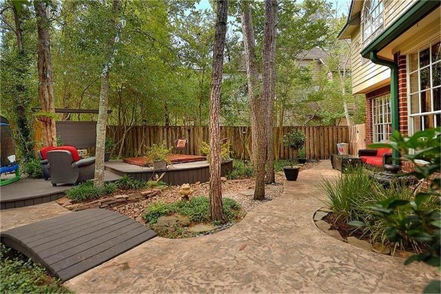 118 Wisteria Walk Circle, The Woodlands, TX 77381