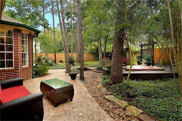 118 Wisteria Walk Circle, The Woodlands, TX 77381