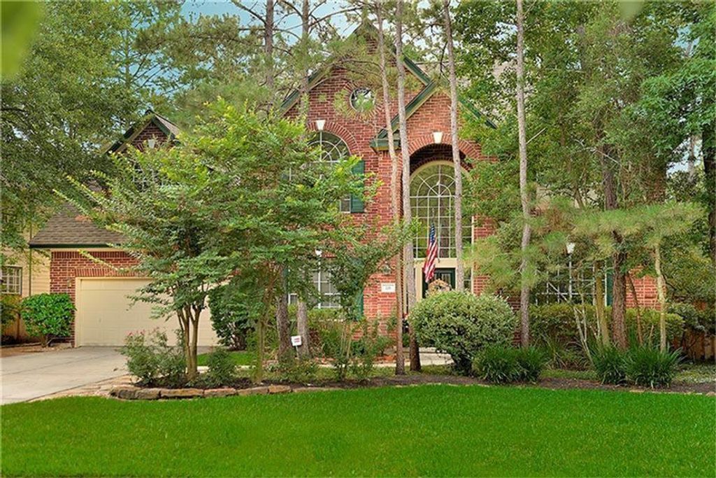 118 Wisteria Walk Circle, The Woodlands, TX 77381
