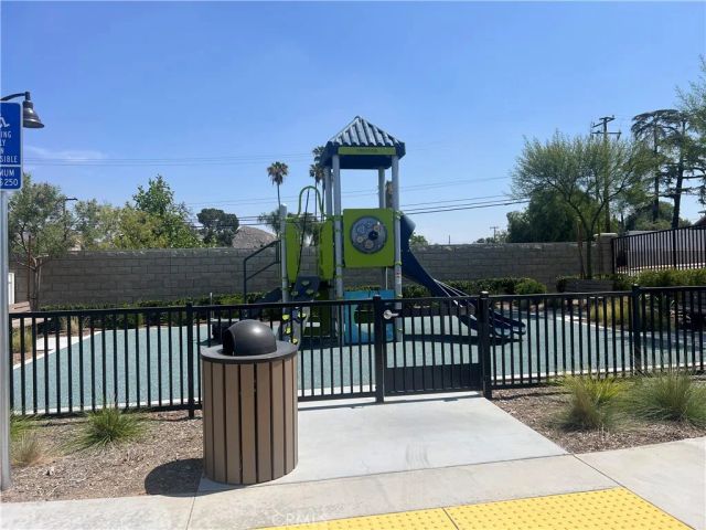 3444 Center 13, Riverside, CA 92501