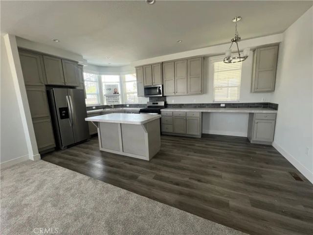 3444 Center 13, Riverside, CA 92501
