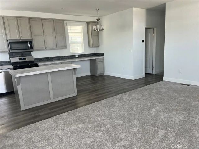 3444 Center 13, Riverside, CA 92501
