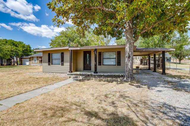 913 Jameson Street, Weatherford, TX 76086