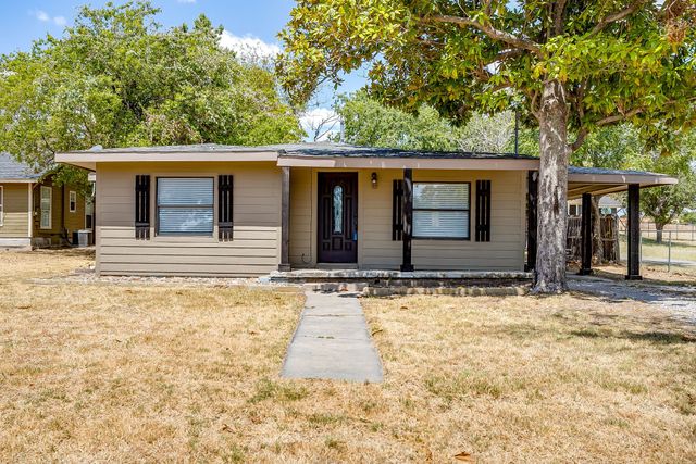 913 Jameson Street, Weatherford, TX 76086