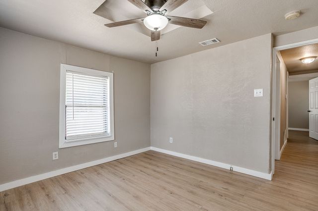 913 Jameson Street, Weatherford, TX 76086