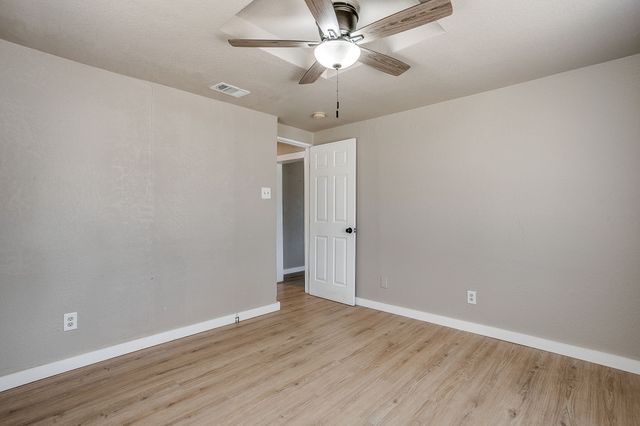 913 Jameson Street, Weatherford, TX 76086