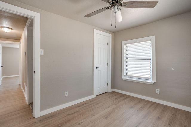 913 Jameson Street, Weatherford, TX 76086