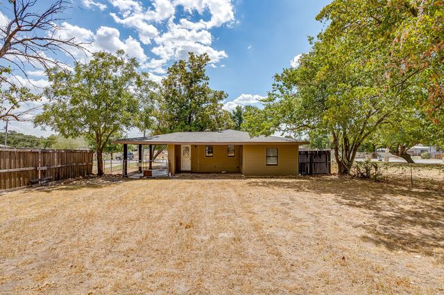 913 Jameson Street, Weatherford, TX 76086