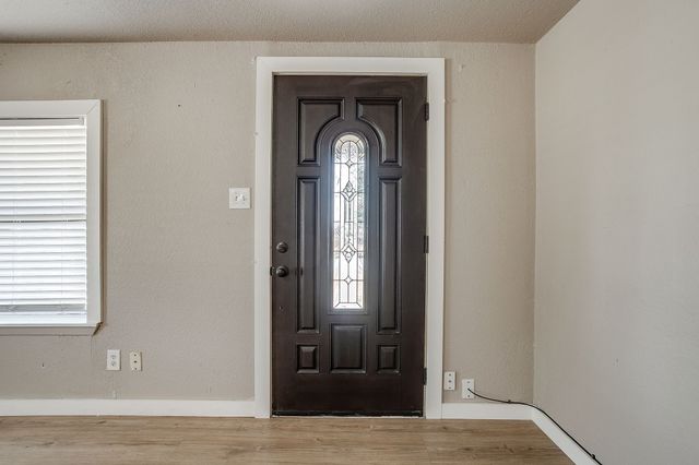 913 Jameson Street, Weatherford, TX 76086