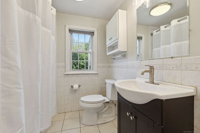 79 Baldwin Road, Manchester, CT 06042