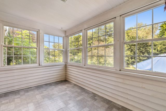 79 Baldwin Road, Manchester, CT 06042