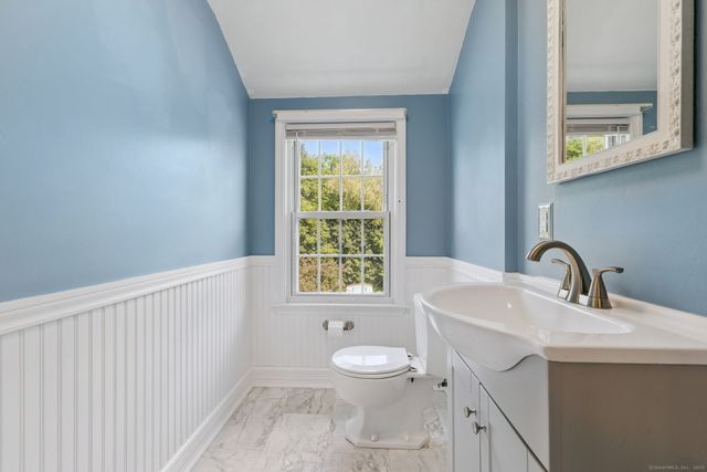 79 Baldwin Road, Manchester, CT 06042