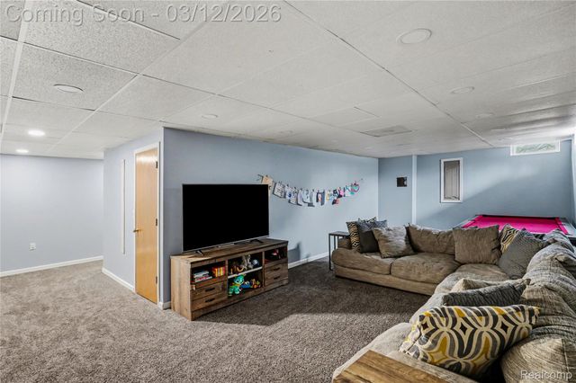 453 N Hughes Road, Oceola Township, MI 48843