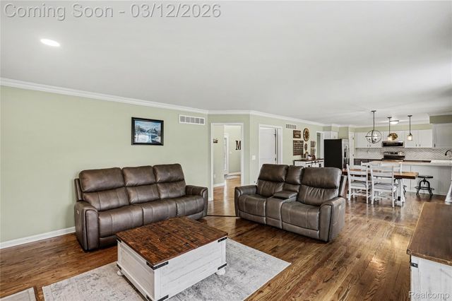 453 N Hughes Road, Oceola Township, MI 48843