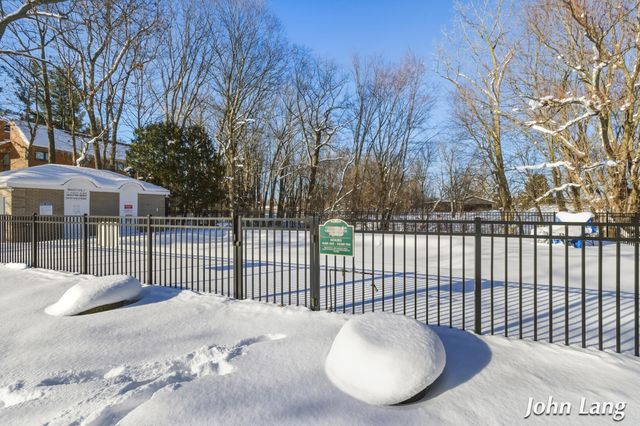 2759 Leonard Street Nw B 10, City Of Grand Rapids, MI 49504