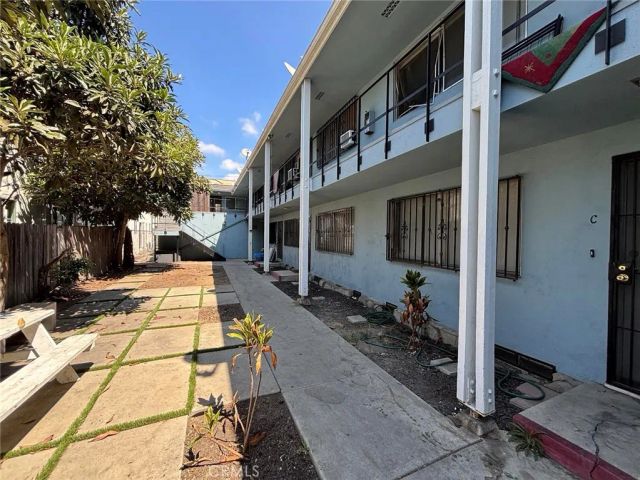 723 E 6th, Long Beach, CA 90802
