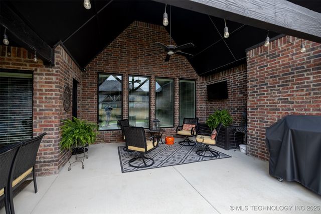 14804 E 77th Place North, Owasso, OK 74055