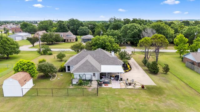 545 Mustang Court, Lavon, TX 75166