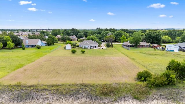 545 Mustang Court, Lavon, TX 75166